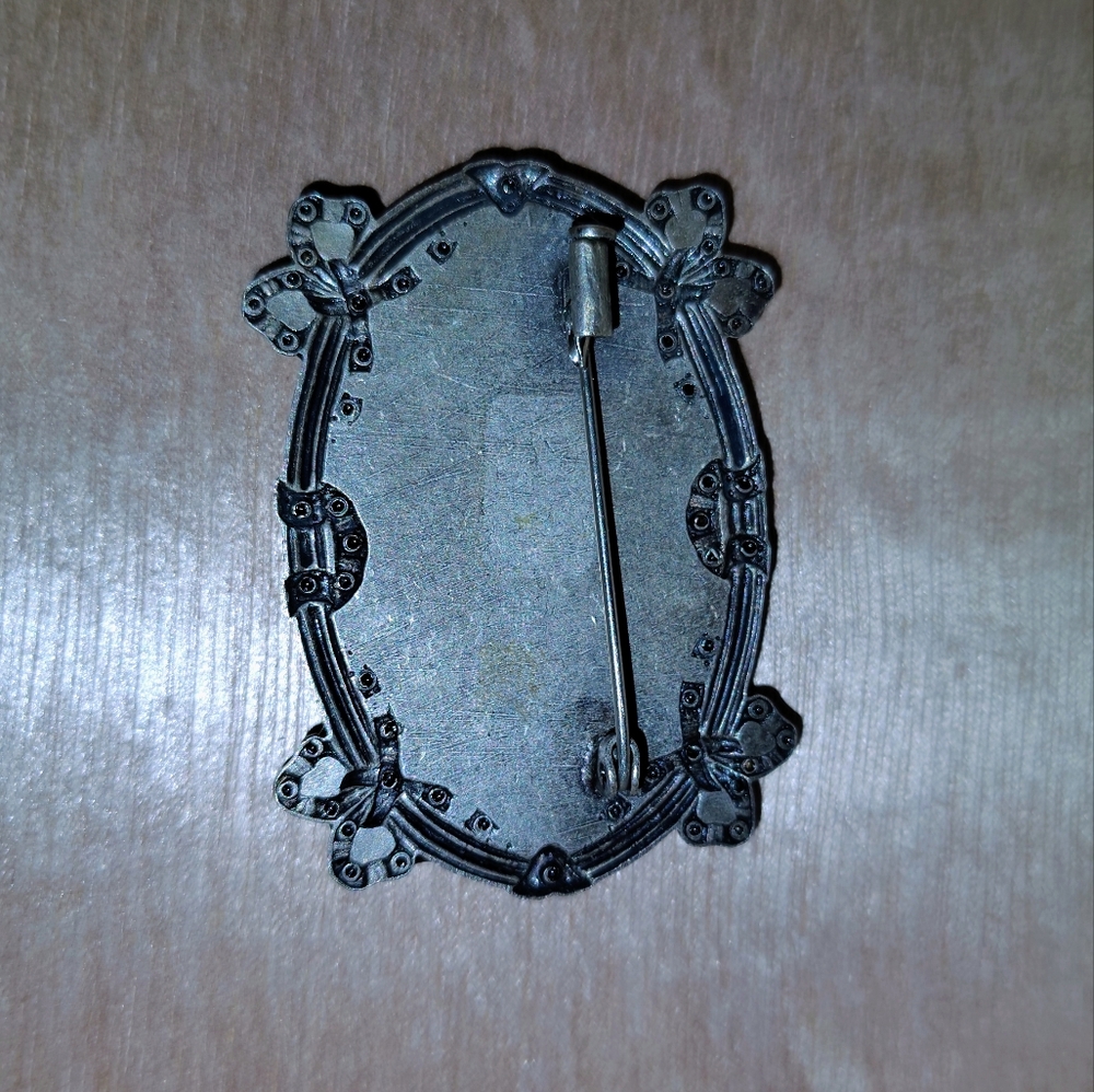 Vtg Victorian Revival Edwardian Brass Blue Rhinestones Lucite Brooch Pin - Picture 7 of 7